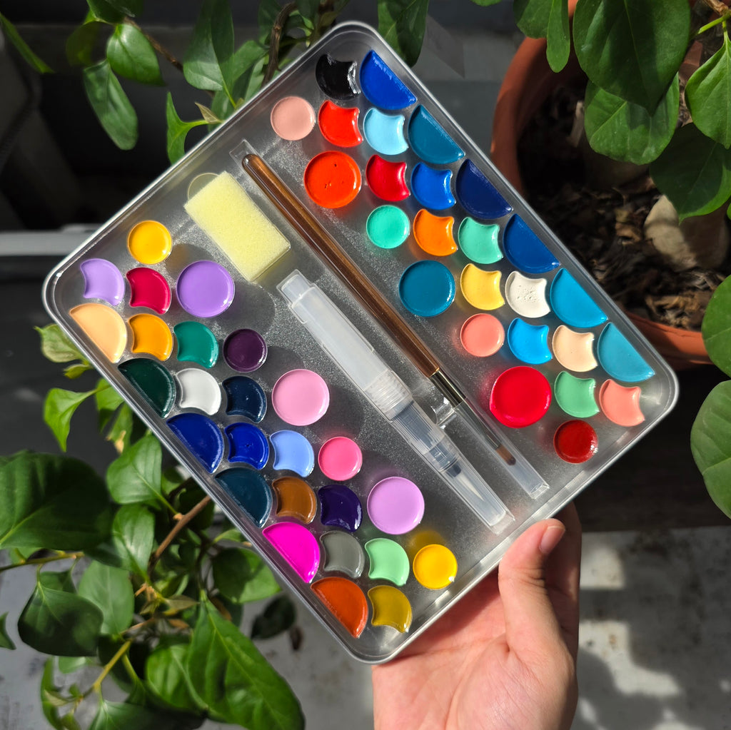 Poezie 52 Colors Portable Solid Watercolor Paint Set with 9x14cm Sketchbook